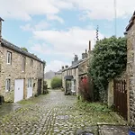 Chamber End Fold Skipton